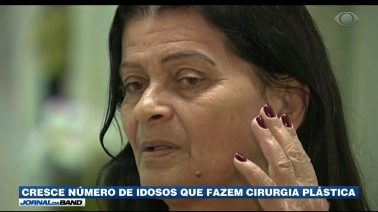 Idade Ideal para Realizar Rinoplastia Feminina